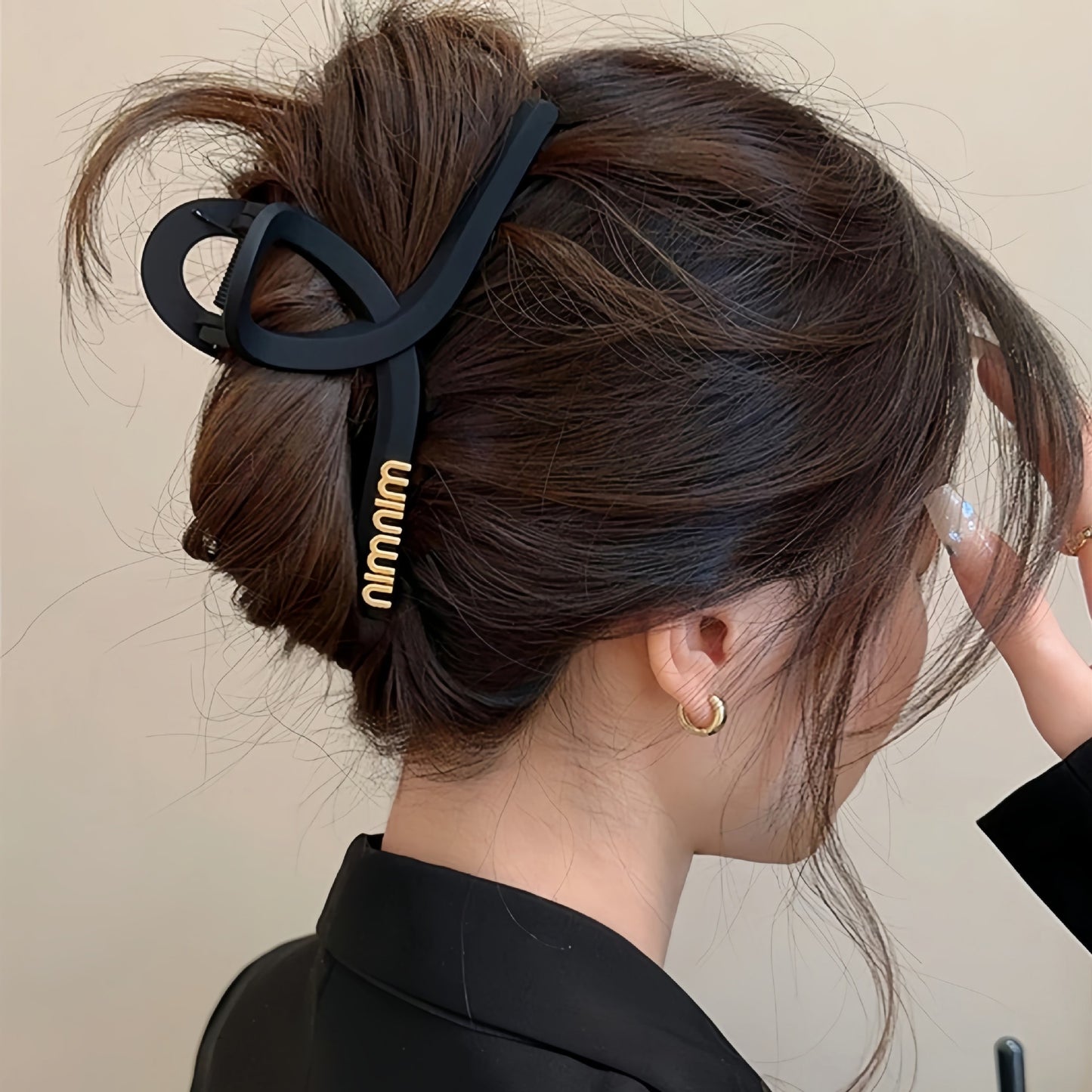 Clipe de Cabelo Tubarão Preto